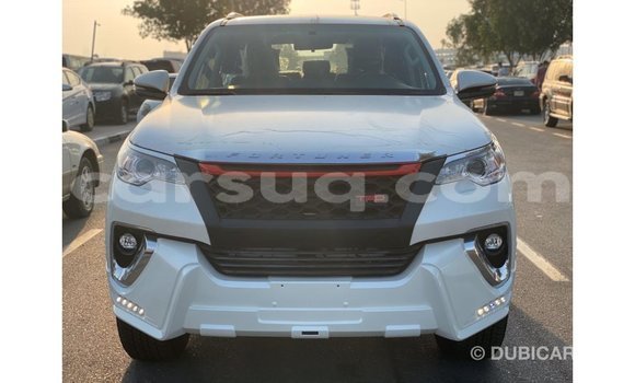 Acheter Import Voiture Toyota Fortuner Blanc à Import - Dubai, Barh el Gazel Acheter Import Voiture Toyota Fortuner Blanc à Import - Dubai, Barh el Gazel