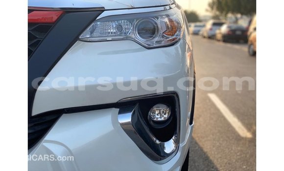 Acheter Import Voiture Toyota Fortuner Blanc à Import - Dubai, Barh el Gazel Acheter Import Voiture Toyota Fortuner Blanc à Import - Dubai, Barh el Gazel