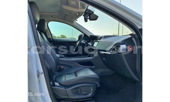 Acheter Import Voiture Jaguar F-Pace Blanc à Import - Dubai, Barh el Gazel Acheter Import Voiture Jaguar F-Pace Blanc à Import - Dubai, Barh el Gazel
