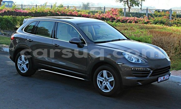 Acheter Import Voiture Porsche Cayenne Marron à Import - Dubai, Barh el Gazel