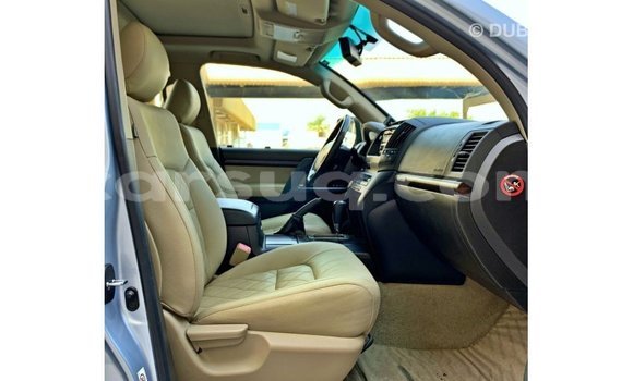 Acheter Import Voiture Toyota Land Cruiser Bleu à Import - Dubai, Barh el Gazel Acheter Import Voiture Toyota Land Cruiser Bleu à Import - Dubai, Barh el Gazel