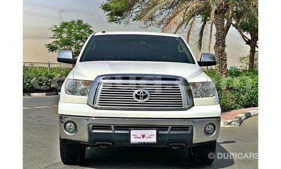 Acheter Import Voiture Toyota Tundra Blanc à Import - Dubai, Barh el Gazel Acheter Import Voiture Toyota Tundra Blanc à Import - Dubai, Barh el Gazel