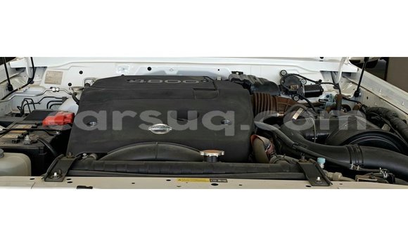 Acheter Import Voiture Nissan Patrol Blanc à Import - Dubai, Barh el Gazel Acheter Import Voiture Nissan Patrol Blanc à Import - Dubai, Barh el Gazel