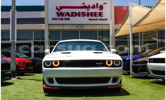 Buy Import Dodge Challenger White Car in Import - Dubai in Barh el Gazel Buy Import Dodge Challenger White Car in Import - Dubai in Barh el Gazel