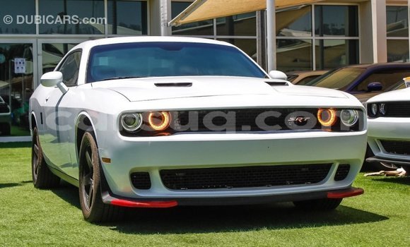 Buy Import Dodge Challenger White Car in Import - Dubai in Barh el Gazel Buy Import Dodge Challenger White Car in Import - Dubai in Barh el Gazel
