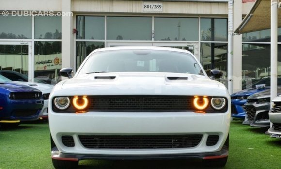 Buy Import Dodge Challenger White Car in Import - Dubai in Barh el Gazel Buy Import Dodge Challenger White Car in Import - Dubai in Barh el Gazel