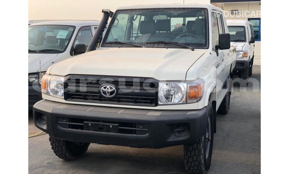 Buy Import Toyota Land Cruiser White Car in Import - Dubai in Barh el Gazel Buy Import Toyota Land Cruiser White Car in Import - Dubai in Barh el Gazel