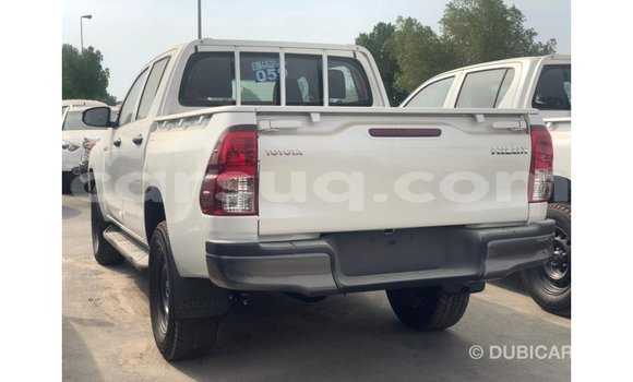 Buy Import Toyota Hilux White Car in Import - Dubai in Barh el Gazel Buy Import Toyota Hilux White Car in Import - Dubai in Barh el Gazel