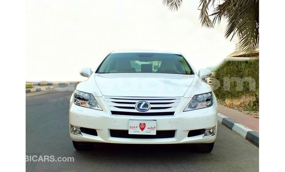 Buy Import Lexus LS White Car in Import - Dubai in Barh el Gazel Buy Import Lexus LS White Car in Import - Dubai in Barh el Gazel