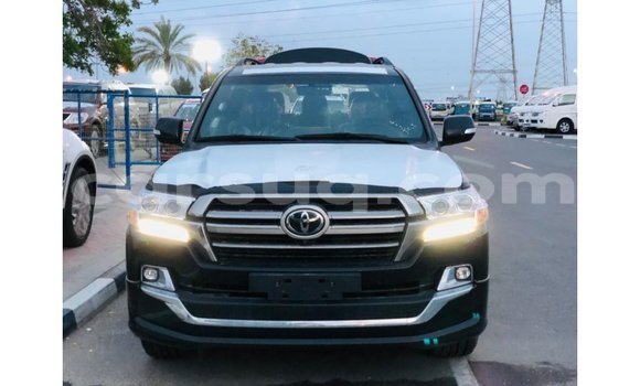 Acheter Import Voiture Toyota Land Cruiser Noir à Import - Dubai, Barh el Gazel