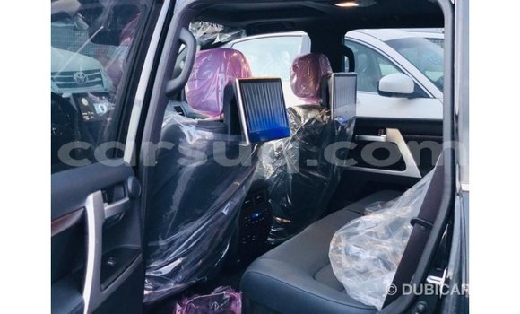 Buy Import Toyota Land Cruiser Black Car in Import - Dubai in Barh el Gazel Buy Import Toyota Land Cruiser Black Car in Import - Dubai in Barh el Gazel