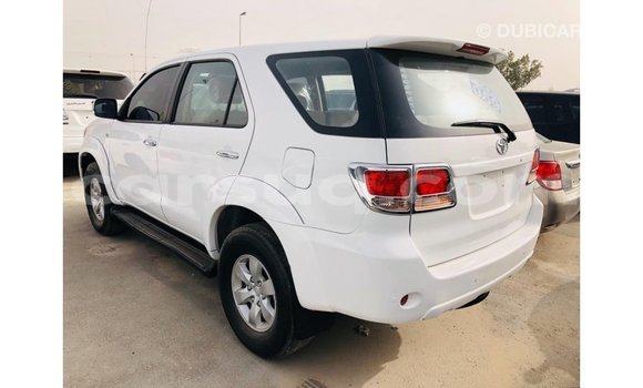 Buy Import Toyota Fortuner White Car in Import - Dubai in Barh el Gazel Buy Import Toyota Fortuner White Car in Import - Dubai in Barh el Gazel