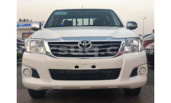 Buy Import Toyota Hilux White Car in Import - Dubai in Barh el Gazel Buy Import Toyota Hilux White Car in Import - Dubai in Barh el Gazel
