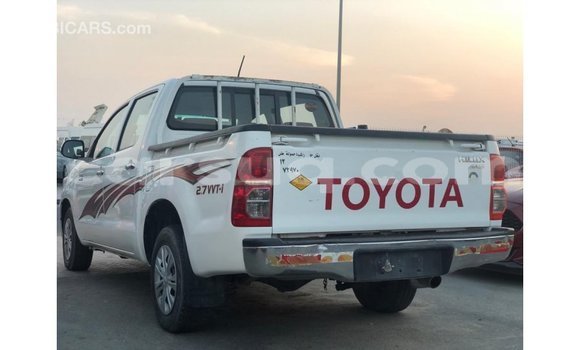 Buy Import Toyota Hilux White Car in Import - Dubai in Barh el Gazel Buy Import Toyota Hilux White Car in Import - Dubai in Barh el Gazel