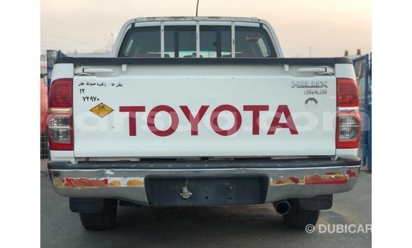 Buy Import Toyota Hilux White Car in Import - Dubai in Barh el Gazel Buy Import Toyota Hilux White Car in Import - Dubai in Barh el Gazel