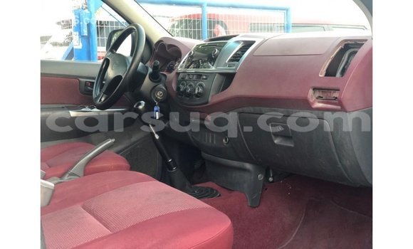 Buy Import Toyota Hilux White Car in Import - Dubai in Barh el Gazel Buy Import Toyota Hilux White Car in Import - Dubai in Barh el Gazel