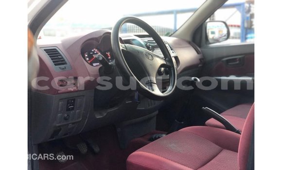 Buy Import Toyota Hilux White Car in Import - Dubai in Barh el Gazel Buy Import Toyota Hilux White Car in Import - Dubai in Barh el Gazel