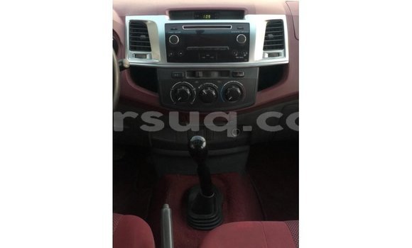 Buy Import Toyota Hilux White Car in Import - Dubai in Barh el Gazel Buy Import Toyota Hilux White Car in Import - Dubai in Barh el Gazel