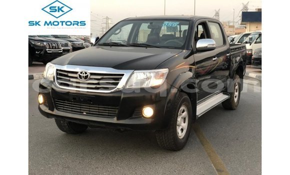 Acheter Import Voiture Toyota Hilux Noir à Import - Dubai, Barh el Gazel