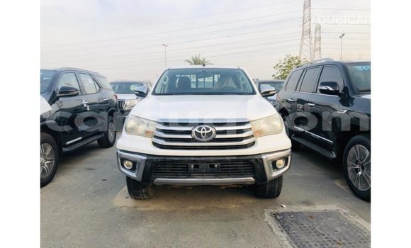 Buy Import Toyota Hilux White Car in Import - Dubai in Barh el Gazel Buy Import Toyota Hilux White Car in Import - Dubai in Barh el Gazel