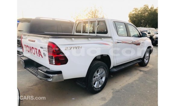 Buy Import Toyota Hilux White Car in Import - Dubai in Barh el Gazel Buy Import Toyota Hilux White Car in Import - Dubai in Barh el Gazel