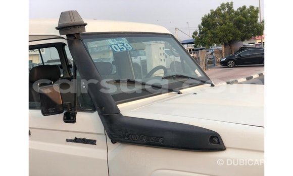 Buy Import Toyota Land Cruiser White Car in Import - Dubai in Barh el Gazel Buy Import Toyota Land Cruiser White Car in Import - Dubai in Barh el Gazel