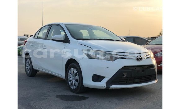 Acheter Import Voiture Toyota Yaris Blanc à Import - Dubai, Barh el Gazel Acheter Import Voiture Toyota Yaris Blanc à Import - Dubai, Barh el Gazel