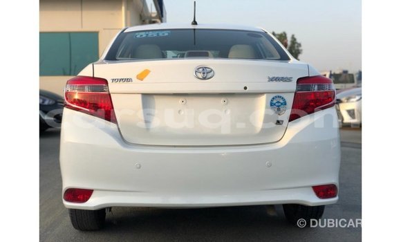 Acheter Import Voiture Toyota Yaris Blanc à Import - Dubai, Barh el Gazel Acheter Import Voiture Toyota Yaris Blanc à Import - Dubai, Barh el Gazel