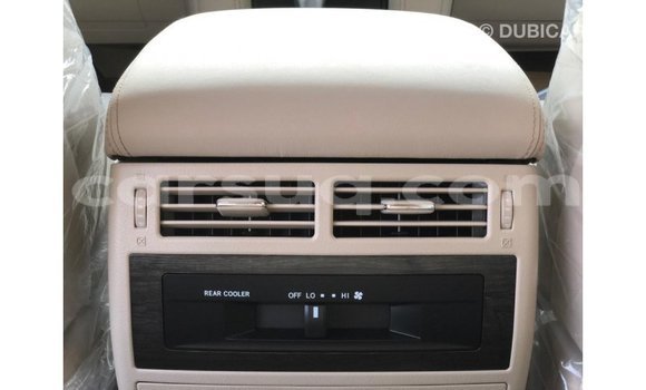 Acheter Import Voiture Toyota Land Cruiser Noir à Import - Dubai, Barh el Gazel Acheter Import Voiture Toyota Land Cruiser Noir à Import - Dubai, Barh el Gazel
