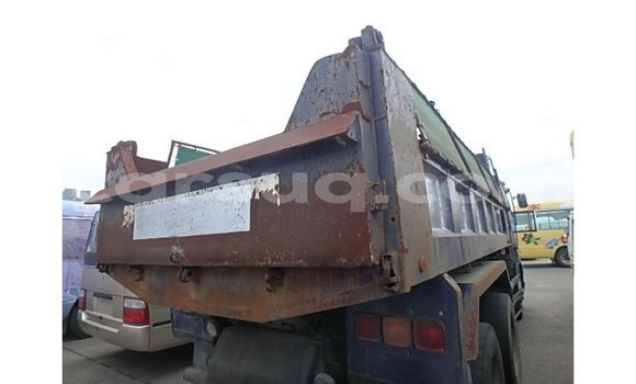 Acheter Import Utilitaire Nissan Evalia Bleu à Import - Dubai, Barh el Gazel Acheter Import Utilitaire Nissan Evalia Bleu à Import - Dubai, Barh el Gazel