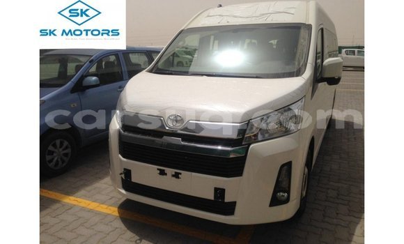 Acheter Import Voiture Toyota Hiace Blanc à Import - Dubai, Barh el Gazel
