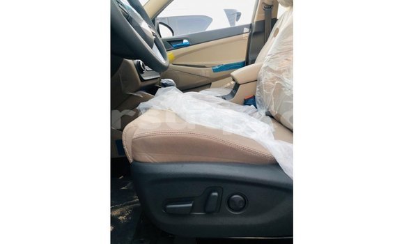 Buy Import Hyundai Tucson Brown Car in Import - Dubai in Barh el Gazel Buy Import Hyundai Tucson Brown Car in Import - Dubai in Barh el Gazel