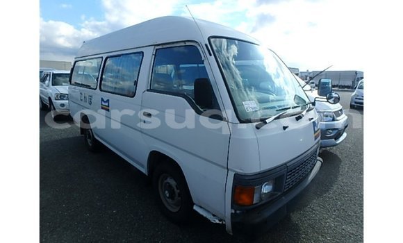 Acheter Import Voiture Nissan Caravan Blanc à Import - Dubai, Barh el Gazel Acheter Import Voiture Nissan Caravan Blanc à Import - Dubai, Barh el Gazel
