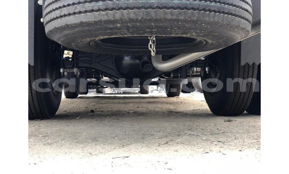 Acheter Import Voiture Isuzu Rodeo Blanc à Import - Dubai, Barh el Gazel Acheter Import Voiture Isuzu Rodeo Blanc à Import - Dubai, Barh el Gazel