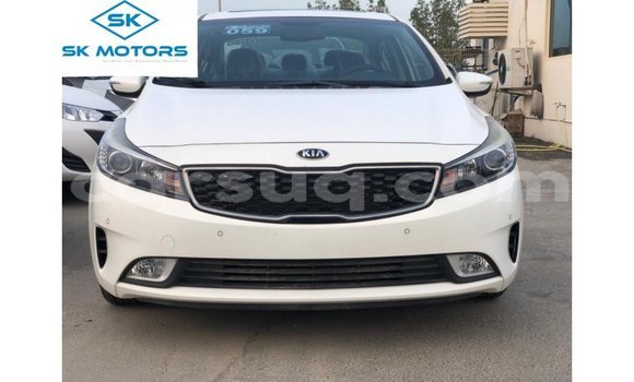 Acheter Import Voiture Kia Cerato Blanc à Import - Dubai, Barh el Gazel Acheter Import Voiture Kia Cerato Blanc à Import - Dubai, Barh el Gazel