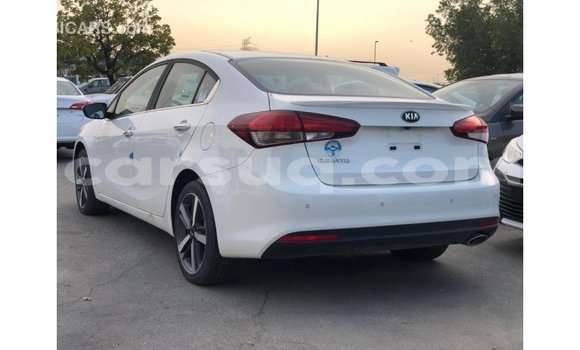 Acheter Import Voiture Kia Cerato Blanc à Import - Dubai, Barh el Gazel Acheter Import Voiture Kia Cerato Blanc à Import - Dubai, Barh el Gazel