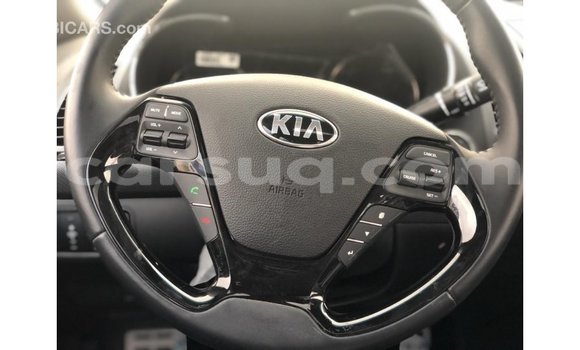 Acheter Import Voiture Kia Cerato Blanc à Import - Dubai, Barh el Gazel Acheter Import Voiture Kia Cerato Blanc à Import - Dubai, Barh el Gazel