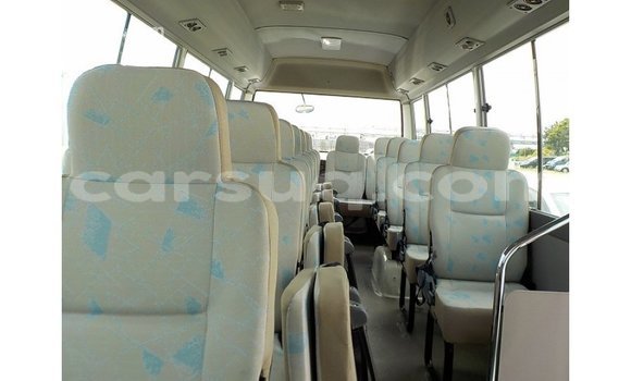 Acheter Import Voiture Toyota Coaster Blanc à Import - Dubai, Barh el Gazel Acheter Import Voiture Toyota Coaster Blanc à Import - Dubai, Barh el Gazel