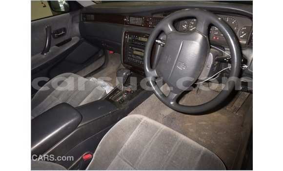 Acheter Import Voiture Toyota Crown Bleu à Import - Dubai, Barh el Gazel Acheter Import Voiture Toyota Crown Bleu à Import - Dubai, Barh el Gazel