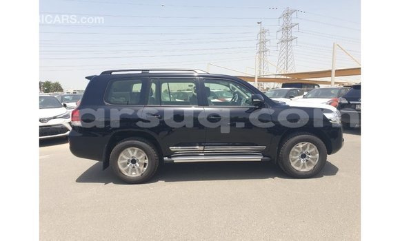 Acheter Import Voiture Toyota Land Cruiser Noir à Import - Dubai, Barh el Gazel Acheter Import Voiture Toyota Land Cruiser Noir à Import - Dubai, Barh el Gazel