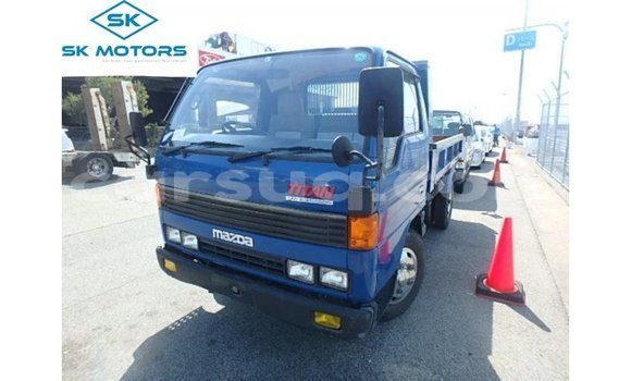 Acheter Import Voiture Mazda 2 Bleu à Import - Dubai, Barh el Gazel