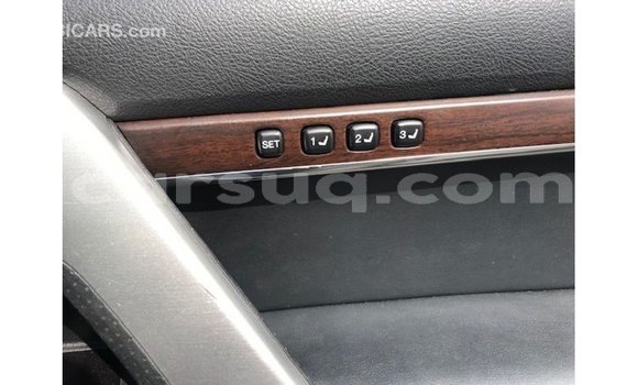 Acheter Import Voiture Toyota Land Cruiser Blanc à Import - Dubai, Barh el Gazel Acheter Import Voiture Toyota Land Cruiser Blanc à Import - Dubai, Barh el Gazel