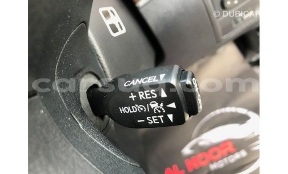 Acheter Import Voiture Toyota Land Cruiser Blanc à Import - Dubai, Barh el Gazel Acheter Import Voiture Toyota Land Cruiser Blanc à Import - Dubai, Barh el Gazel