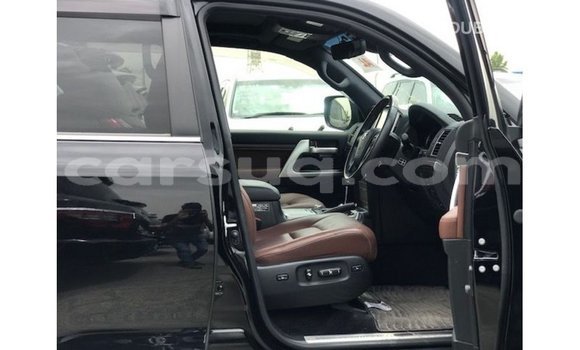 Acheter Import Voiture Toyota Land Cruiser Noir à Import - Dubai, Barh el Gazel Acheter Import Voiture Toyota Land Cruiser Noir à Import - Dubai, Barh el Gazel
