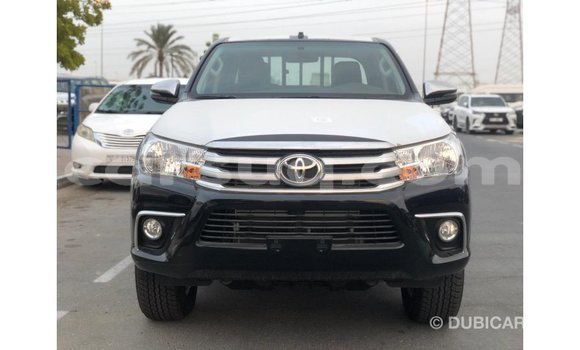 Acheter Import Voiture Toyota Hilux Noir à Import - Dubai, Barh el Gazel Acheter Import Voiture Toyota Hilux Noir à Import - Dubai, Barh el Gazel