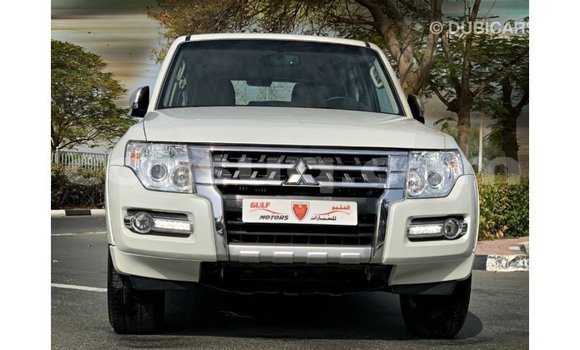 Acheter Import Voiture Mitsubishi Pajero Blanc à Import - Dubai, Barh el Gazel Acheter Import Voiture Mitsubishi Pajero Blanc à Import - Dubai, Barh el Gazel