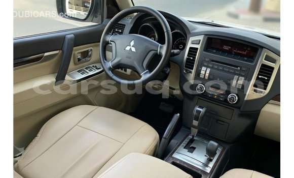 Acheter Import Voiture Mitsubishi Pajero Blanc à Import - Dubai, Barh el Gazel Acheter Import Voiture Mitsubishi Pajero Blanc à Import - Dubai, Barh el Gazel