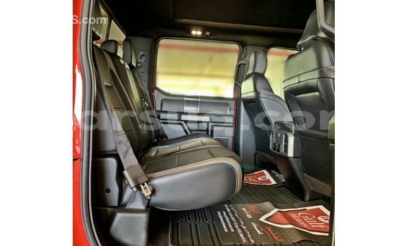 Acheter Import Voiture Ford Club Wagon Rouge à Import - Dubai, Barh el Gazel Acheter Import Voiture Ford Club Wagon Rouge à Import - Dubai, Barh el Gazel