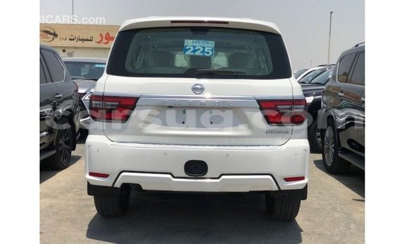 Acheter Import Voiture Nissan Patrol Blanc à Import - Dubai, Barh el Gazel Acheter Import Voiture Nissan Patrol Blanc à Import - Dubai, Barh el Gazel