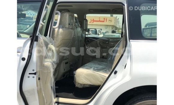 Acheter Import Voiture Nissan Patrol Blanc à Import - Dubai, Barh el Gazel Acheter Import Voiture Nissan Patrol Blanc à Import - Dubai, Barh el Gazel
